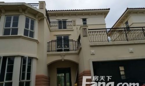 南海 祈福南湾半岛别墅 5室2厅5卫 330平米