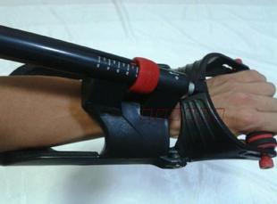 什么器材能够锻炼手腕力量