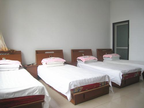 龙庆峡鲁石锁农家院在线预订_住宿价格-52农家乐网