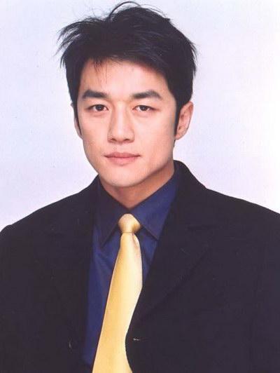 个人档案中文名称:李亚鹏英文名称:yapeng li昵称:小鹏,亚月月