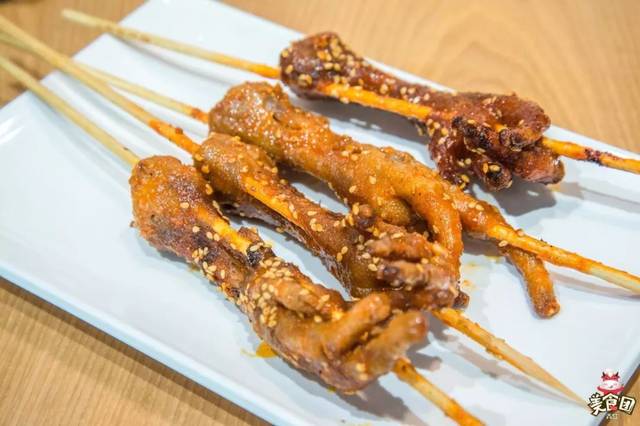 从台东火到全国,青岛这家最文艺的烤串店请你来撸串!