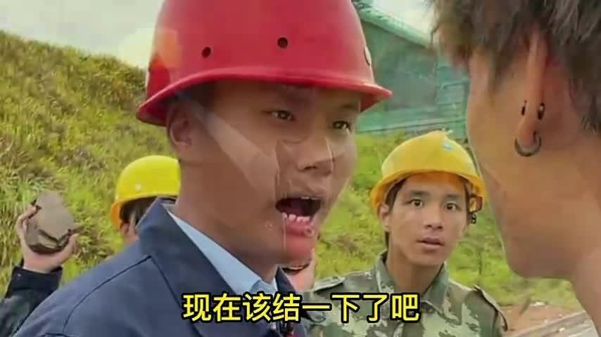 爆笑农民工拖欠一年工资原来包工头私自挪用买房结果大快人心