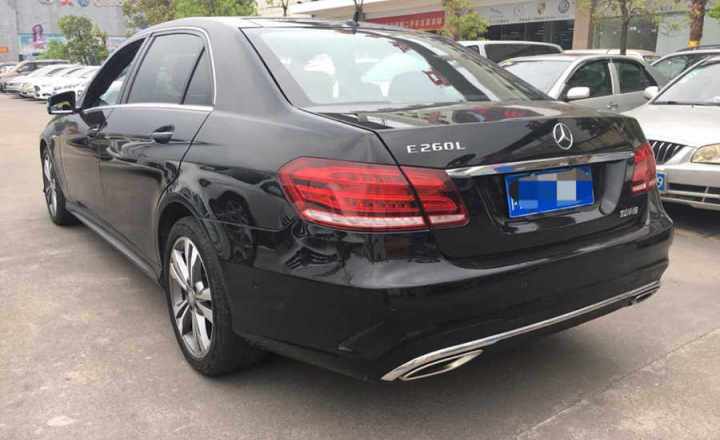奔驰e级 2015款 e260l 2.0t 手自一体 豪华型(改款)