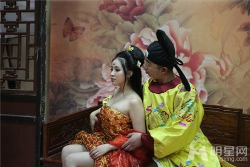 史上最性感杨贵妃出炉 上演春宫图网友