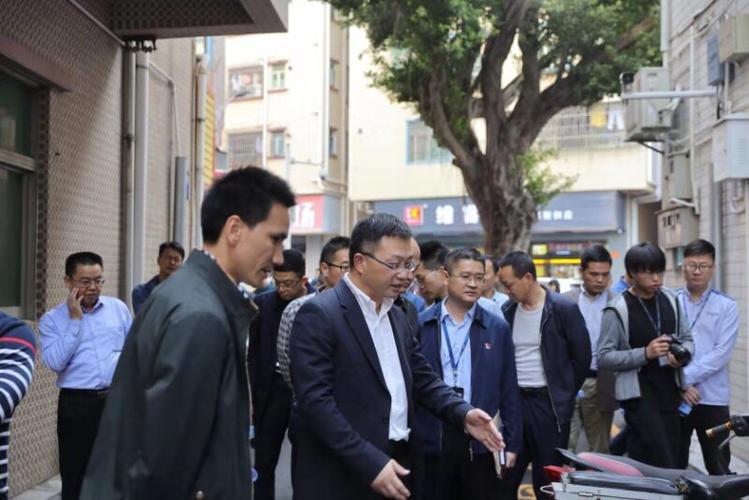 宝安区委常委常务副区长蔡英权率队调研垃圾分类工作