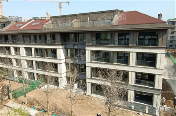 中瑞鼎峰伴山府四月工程进度实景图来袭!-青岛楼盘网