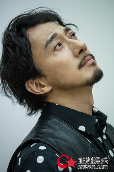 赵立新《见字如面》读《与妻书》:不负天下只负卿