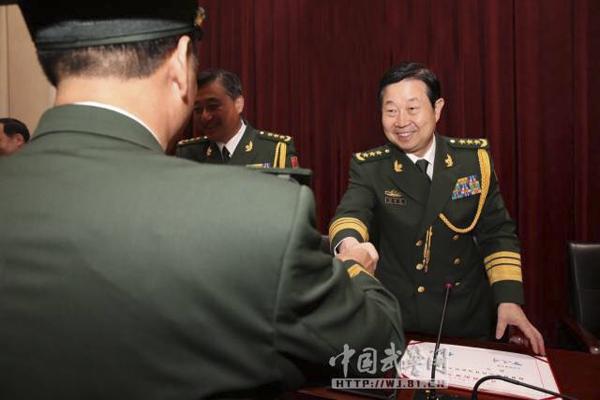 武警部队举行晋衔仪式,秦天晋升武警中将警衔