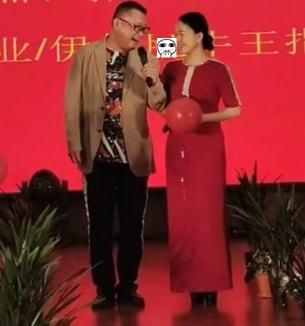 现在恩爱如初,在平时还会时不时地撒上一波狗粮,尹相杰也会经常带妻子