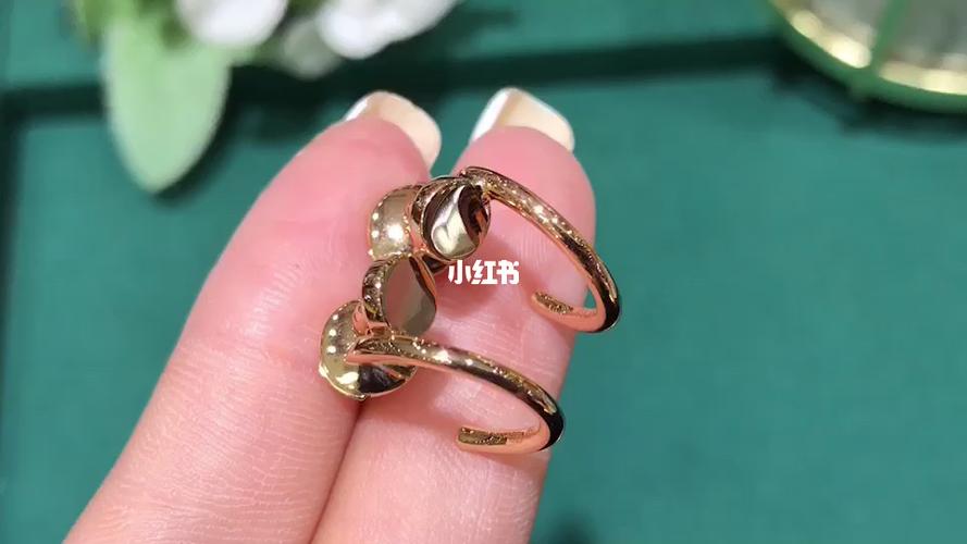 卡地亚钉子耳环_耳环_卡地亚怎么样_饰品_百搭_脸型_宝藏饰品大公开