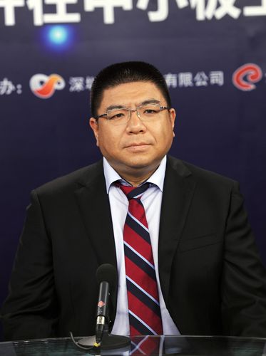 深圳可立克科技股份有限公司董事长,总经理---肖铿
