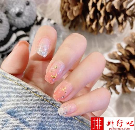今年夏天最好看的九个指甲油颜色,你知道吗?
