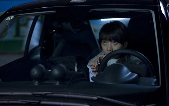 [转载]王珞丹:电影《无人驾驶》剧照,寻觅爱的瞬间