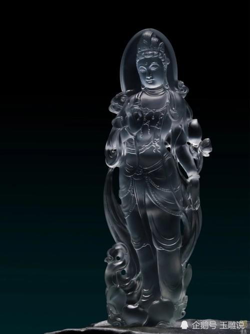 梁师傅告诉你,怎样的翡翠才适合雕刻观音佛!