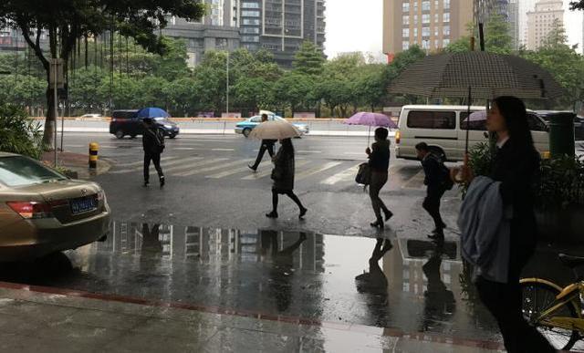 广东今年首个寒潮来袭粤北现冰挂冻雨今起三天全省有大到暴雨