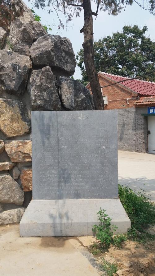 进入戴庄医院,就一直寻找教堂的影子,顺着