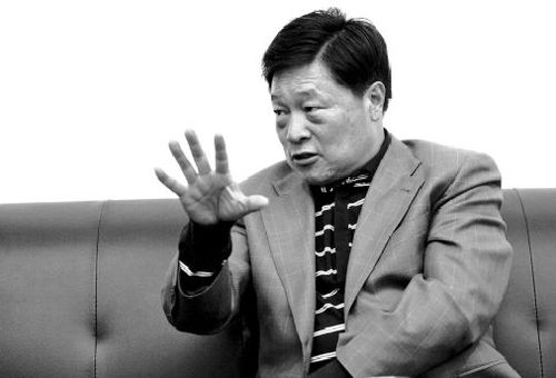 4月23日,著名作家熊召政接受本报记者专访.本报记者 原丽阳 摄