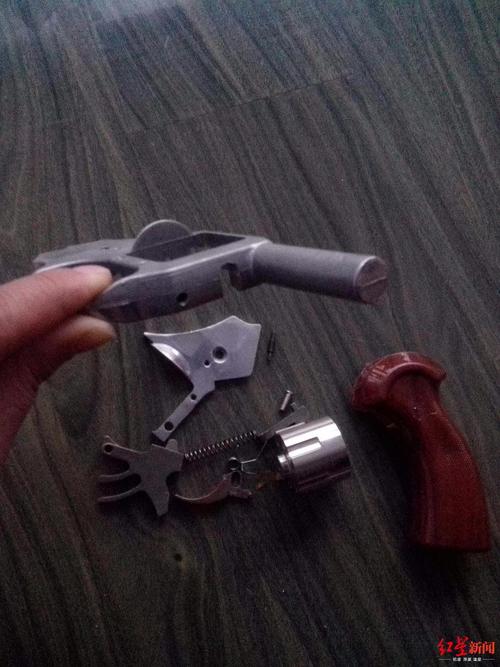 残疾小伙仿售发令枪一审获刑11年半 二审发回重审