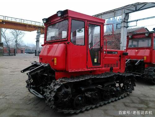 履带拖拉机评测:东方红c902和农夫nf-902有哪些差异化?