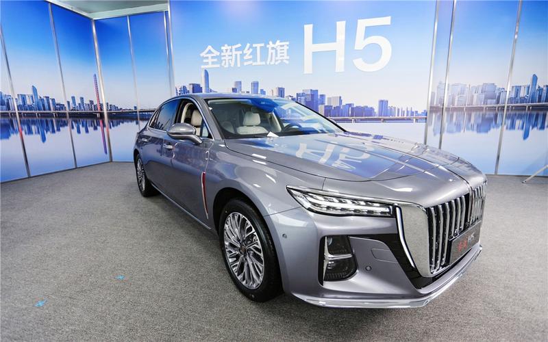 红旗全新一代h5总的来说,这次全新h5爆款气质还是非常浓郁,一是因为其