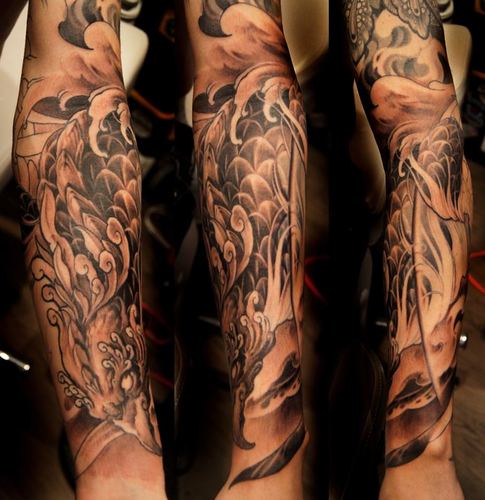 男生包手臂纹身