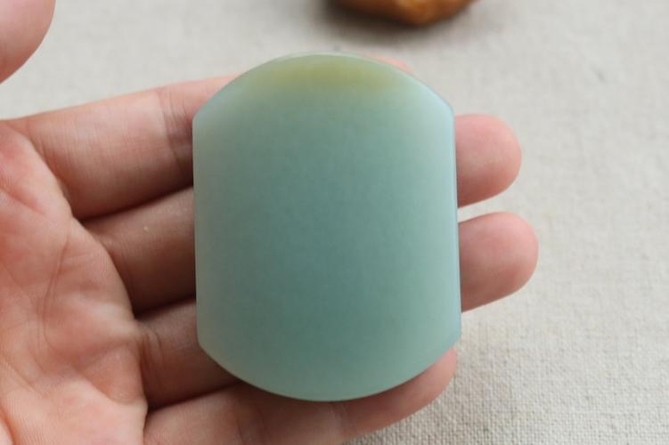 【陶然】和田玉俄料:沙枣青皮带扣