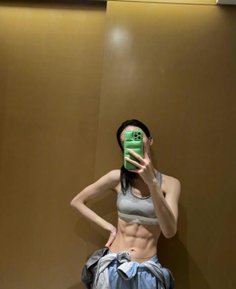 盘点娱乐圈7位肌肉女明星最后一位深藏不露