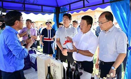 玉溪召开实施乡村振兴战略现场推进会奋力推动乡村振兴走在全省前列
