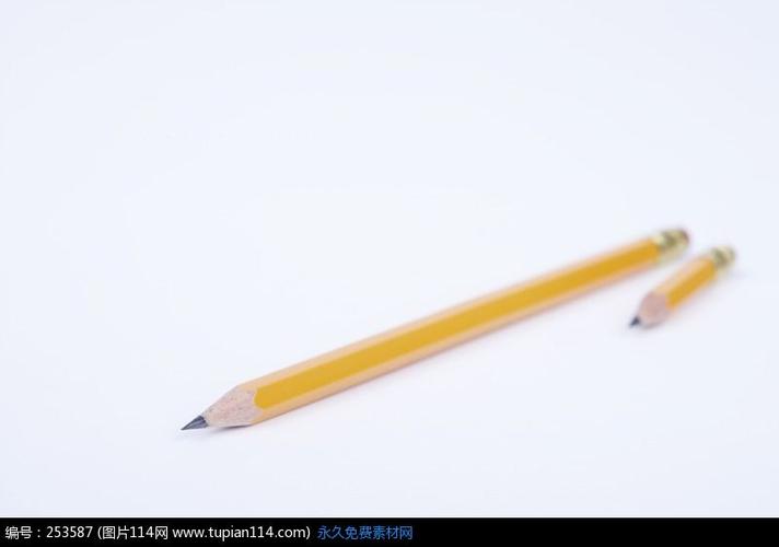 一支长铅笔和一支短铅笔