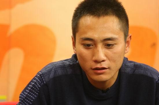 图文:刘烨聊《硬汉》--低头沉思