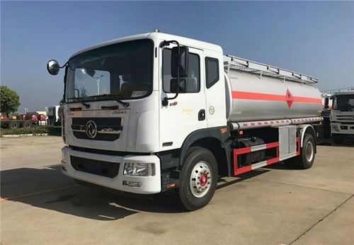 东风单桥油罐车