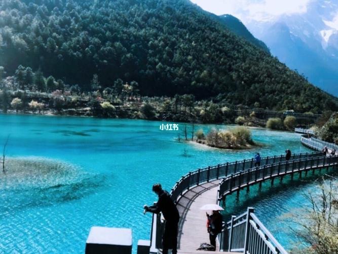 玉龙雪山的蓝月谷_蓝月谷_玉龙雪山_旅行_蓝宝石_出行