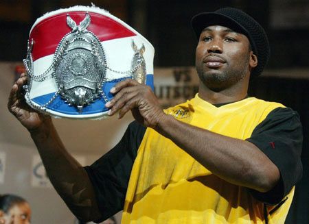 刘易斯入国际拳击名人堂 曾击败霍利菲尔德泰森