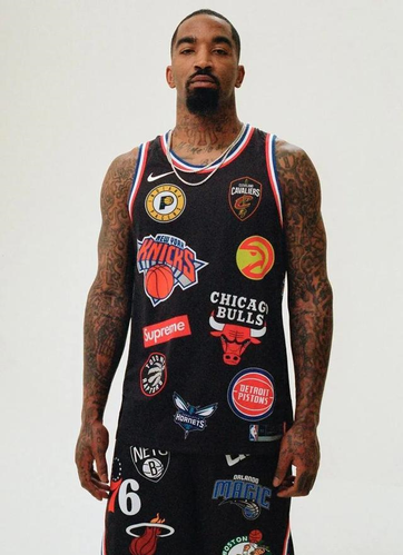 不过,先前仅有极少数时尚,街头和潮流品牌真的会找 nba 球员来作为