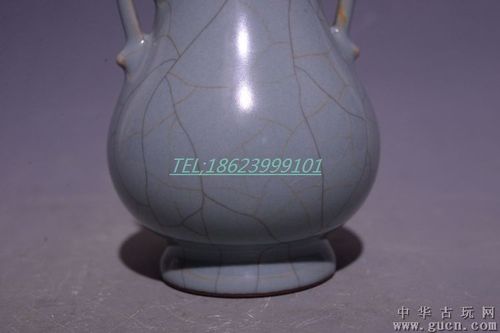 宋官窑双耳尊
