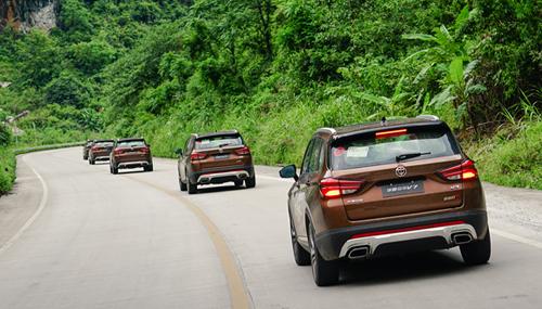 在不久前的中华v7之夜上,华晨中华全新旗舰suv中华v7正式亮相,这款车