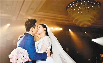 秦凯何姿步入婚姻殿堂 从里约求婚到古城牵手-娱乐