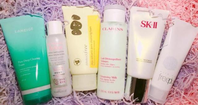 乳液和霜是moisturizing lotion 或者 moisturizing cream.