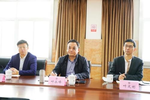 市教育局党委书记,局长叶永峰到新河中学听课调研指导