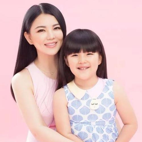 李湘女儿王诗龄活得那么拼,你千万不要只带孩子玩"王者荣耀"!