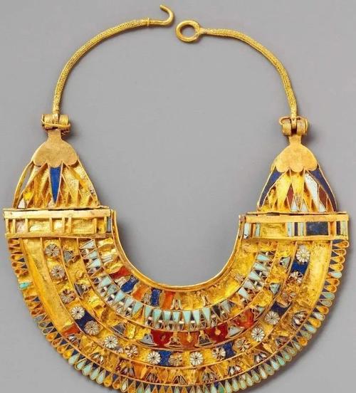 古代最完美的黄金饰品莫过于埃及黄金圈