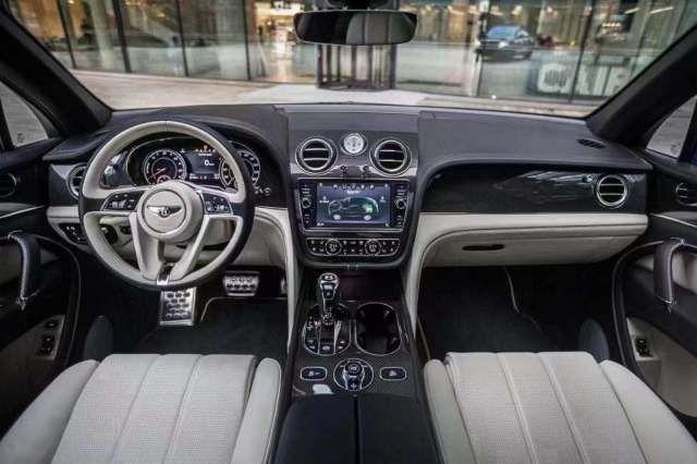 21款宾利添越 现车钜惠可分期购车