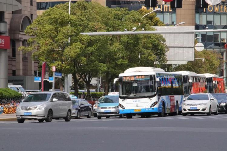下行:浦东大道,五莲路,凌河路,佳林路,永业路,佳乐路,永宁路,佳京路