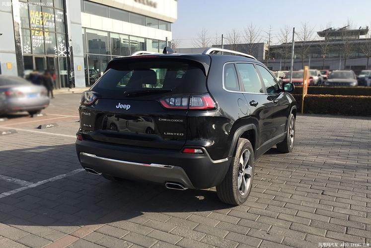 凤凰网汽车 运城 降价 正文 2021款自由光黑色到店高清实拍图片 北京