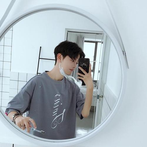 104张男生头像——反正山高水长,我还有一生好嚣张