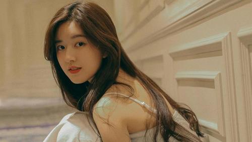 元气少女赵露思白色礼服可爱写真,高清壁纸图片,大陆