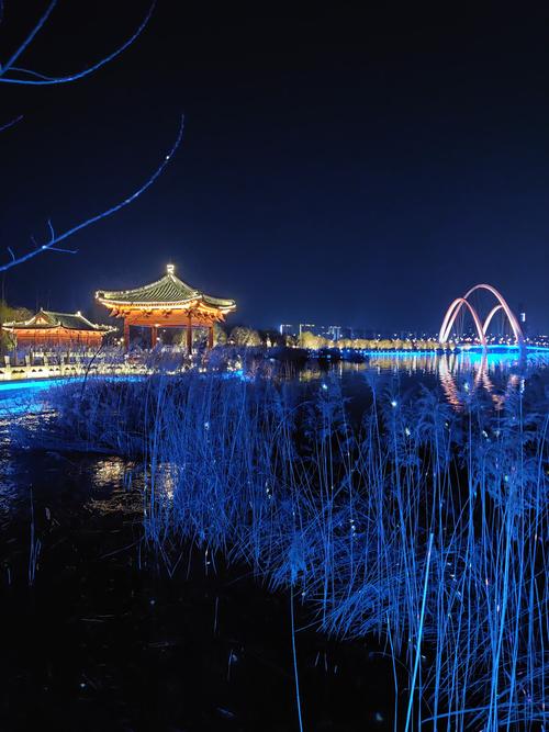 开封西湖夜景请欣赏