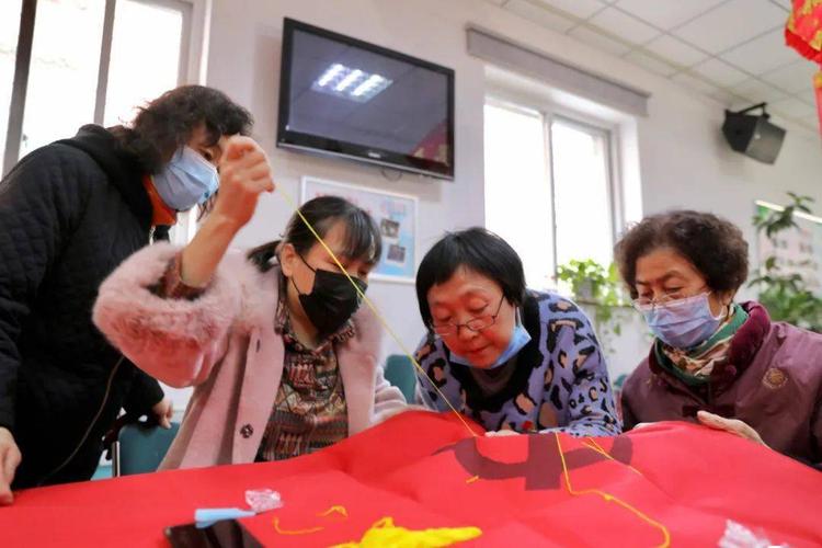 党史教育 | "一针一线"绣党旗,他们向建党百年致敬