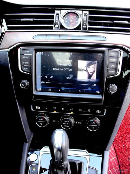 中控那个时钟一直在以前的版本也有真是一迈传承