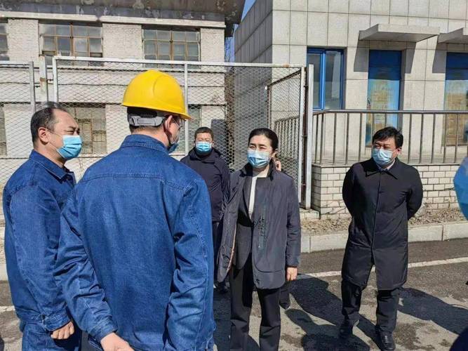 最后,王丽娟一行人来到中国石油运输有限公司锦州分公司,查看了企业